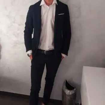 Accompagnatore gigolo Itan