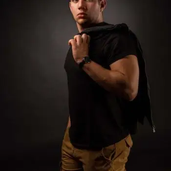 Accompagnatore gigolo BLU