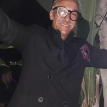 Accompagnatore gigolo Oscar