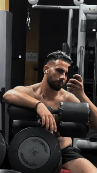 Accompagnatore gigolo Vincenzo