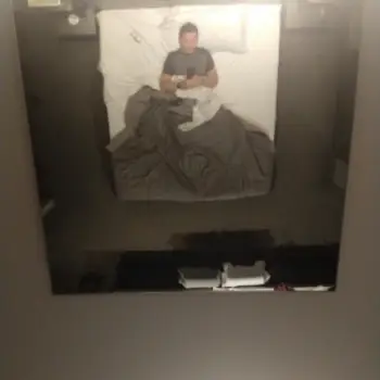 Accompagnatore gigolo Voja