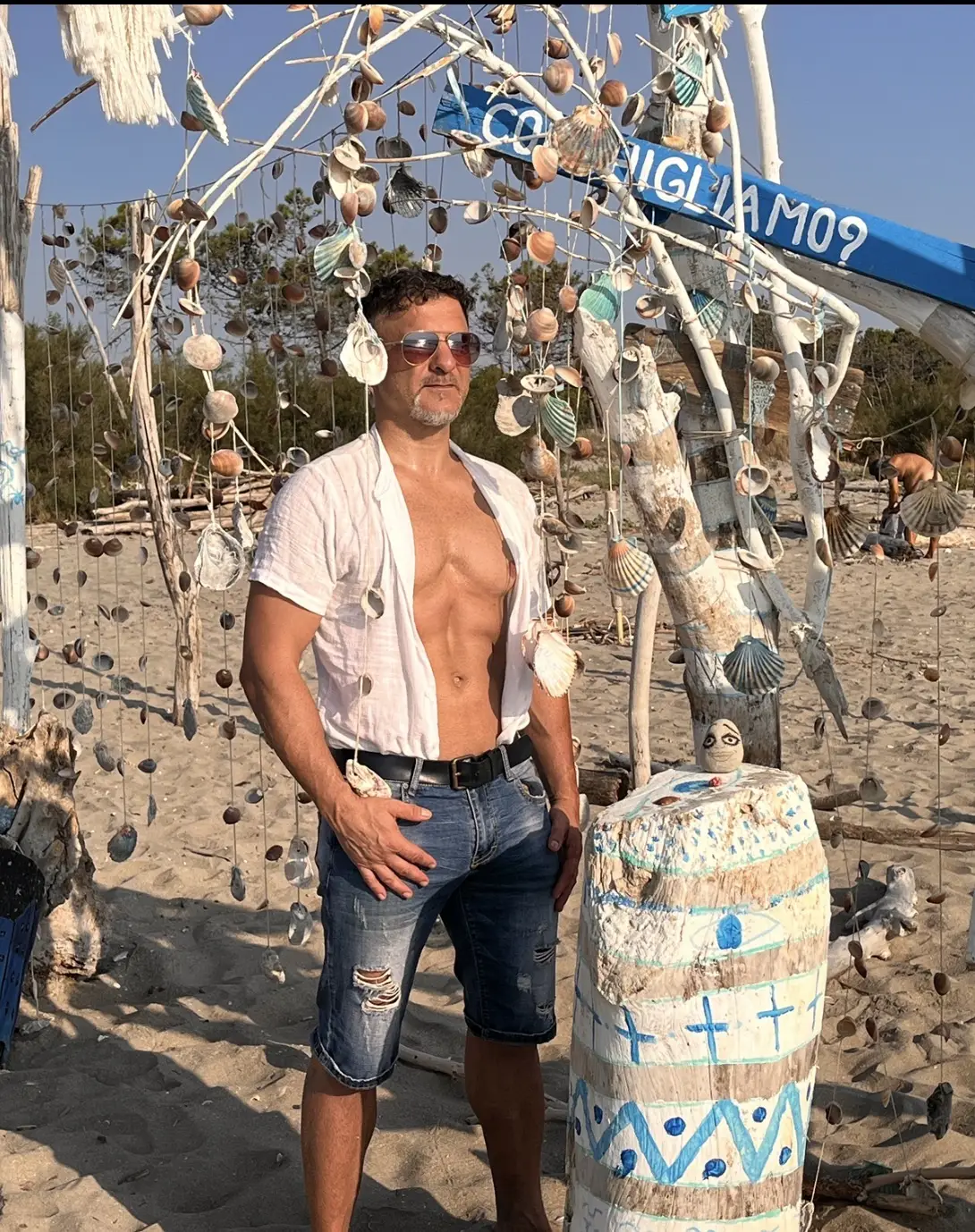 Accompagnatore gigolo Eros