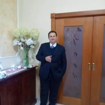 Accompagnatore gigolo Newrocco