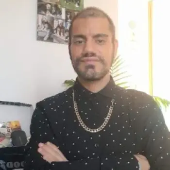 Accompagnatore gigolo Mrniky