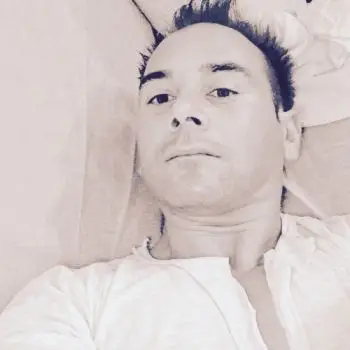 Accompagnatore gigolo Roben