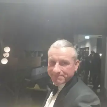 Accompagnatore gigolo Francesco disole