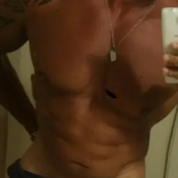Accompagnatore gigolo Raul666