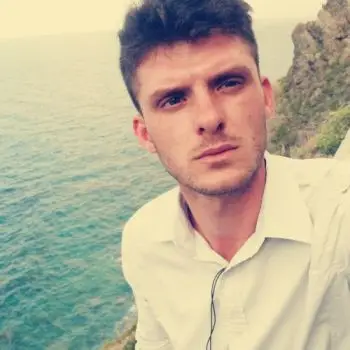 Accompagnatore gigolo Ernest