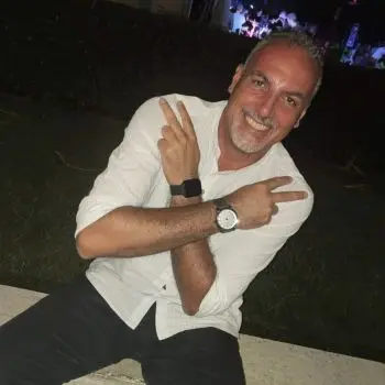 Accompagnatore gigolo Toni