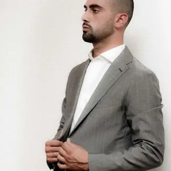 Accompagnatore gigolo L'Amateur