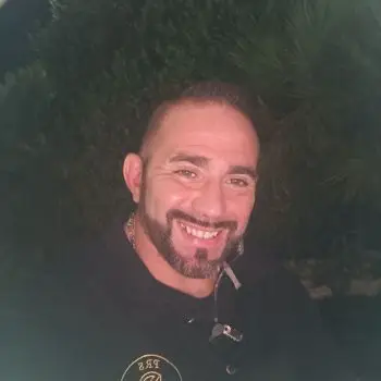 Accompagnatore gigolo Antonylove