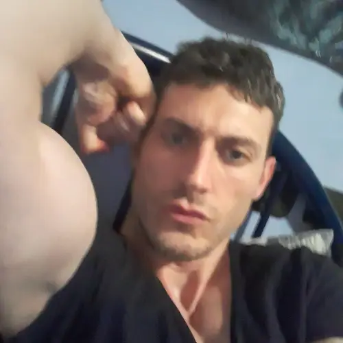 Accompagnatore gigolo Leon21