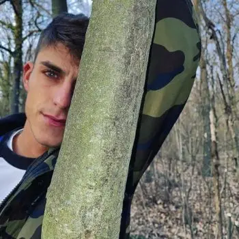 Accompagnatore gigolo Dondodo