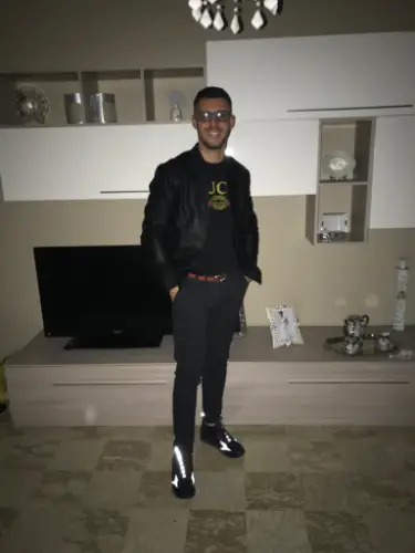 Accompagnatore gigolo Pasquale Marinelli