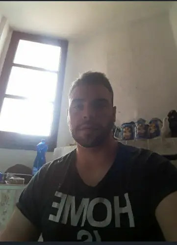 Accompagnatore gigolo Armand