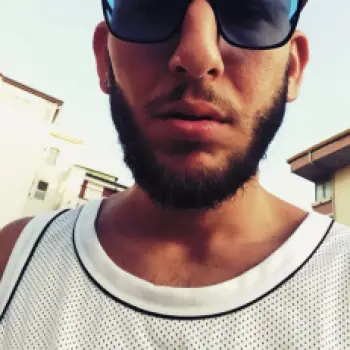 Accompagnatore gigolo Antoniioo