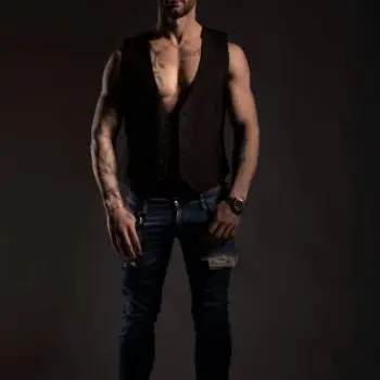 Accompagnatore gigolo Valerio