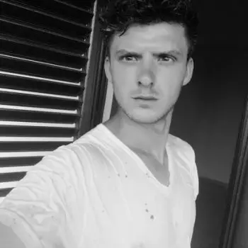 Accompagnatore gigolo Ernest