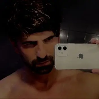 Accompagnatore gigolo James