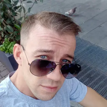 Accompagnatore gigolo Vittorio