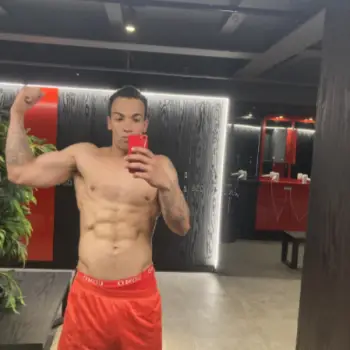 Accompagnatore gigolo Kikko 