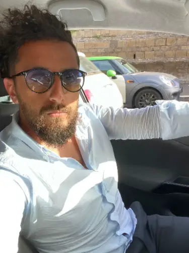 Accompagnatore gigolo Arabic19