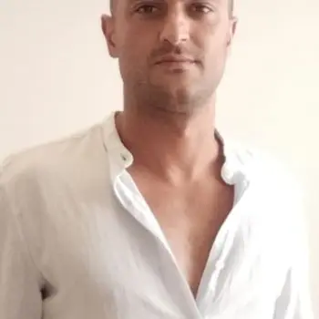 Accompagnatore gigolo Raul