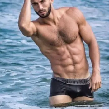 Accompagnatore gigolo ROSSANO