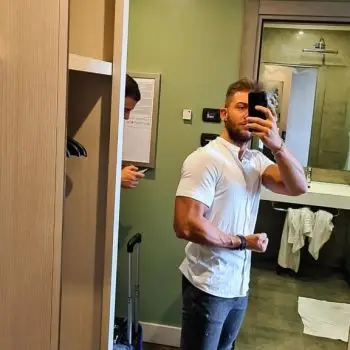 Accompagnatore gigolo Alessio