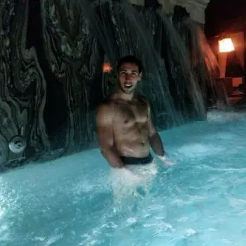 Accompagnatore gigolo Niky