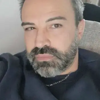 Accompagnatore gigolo Finedicitore