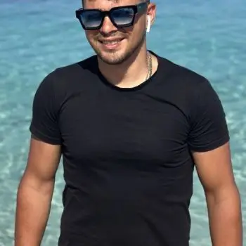 Accompagnatore gigolo Raul