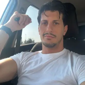 Accompagnatore gigolo Roby