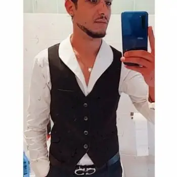 Accompagnatore gigolo Andry
