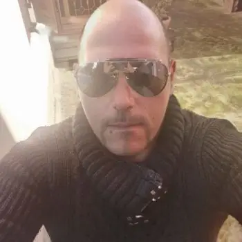 Accompagnatore gigolo Mirco1984