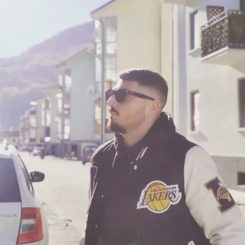 Accompagnatore gigolo Antonapoli