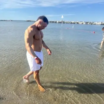 Accompagnatore gigolo Matia
