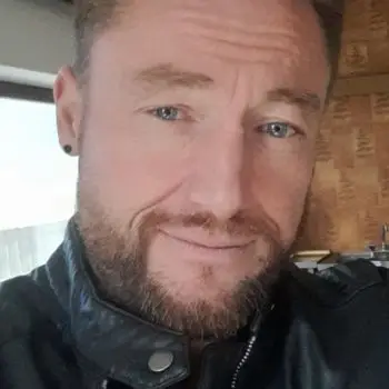 Accompagnatore gigolo Manni