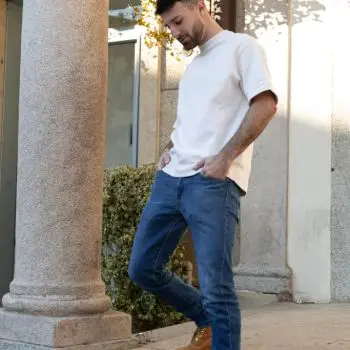 Accompagnatore gigolo Datan