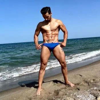 Accompagnatore gigolo Valentin