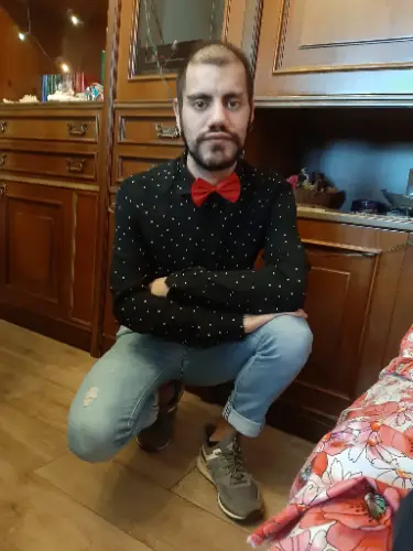 Accompagnatore gigolo Mrniky