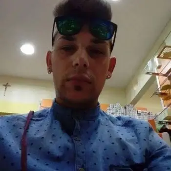 Accompagnatore gigolo Lucke