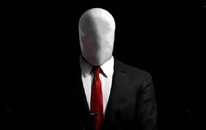 Foto di Gigolo con volto oscurato