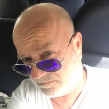 Accompagnatore gigolo Freddyeregina