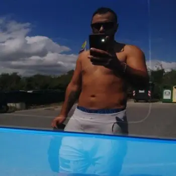 Accompagnatore gigolo Arman