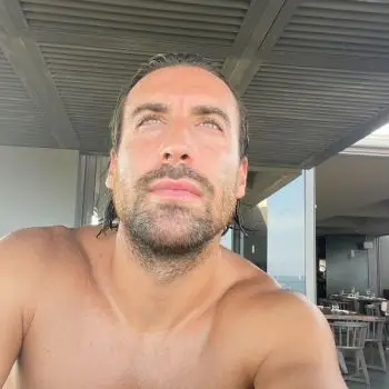 Accompagnatore gigolo L