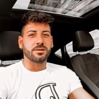 Accompagnatore gigolo Summer