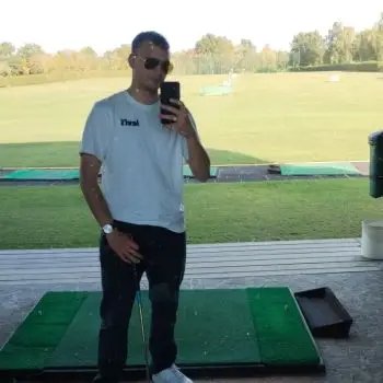 Accompagnatore gigolo Alexios23