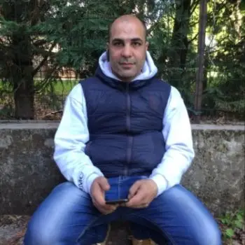 Accompagnatore gigolo Destro