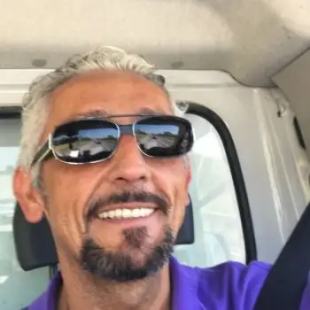 Accompagnatore gigolo Lio